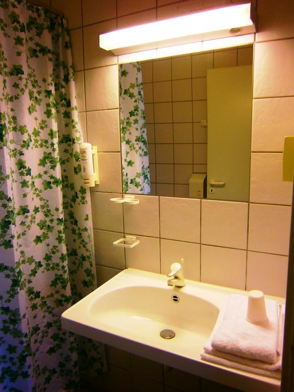 Hotel Naesbylund Kro オーデンセ エクステリア 写真