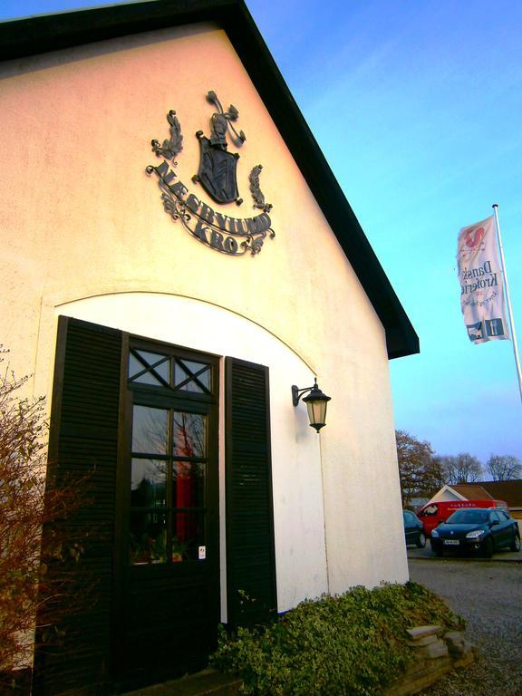 Hotel Naesbylund Kro オーデンセ エクステリア 写真